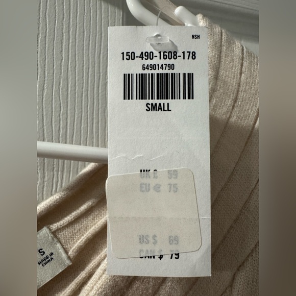 Abercrombie & Fitch V-Neck Sweater - Picture 3 of 3